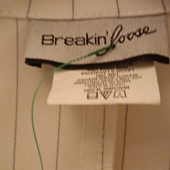 Breakin'loose Three piece suit white with gray stripes size 5/6 - Picture 7 of 15